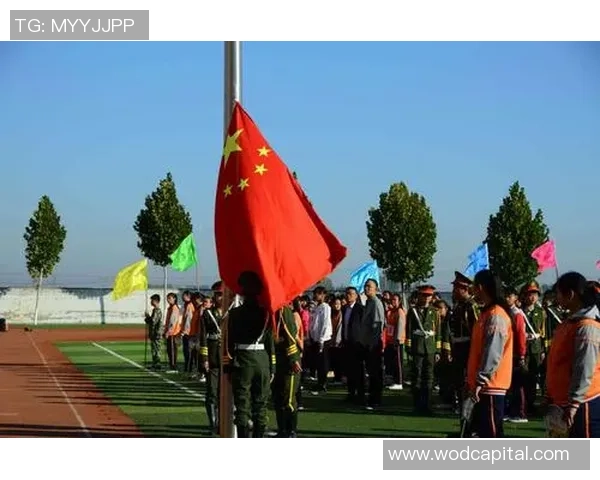 向佐意外邂逅足球明星两人畅谈运动梦想引发热议